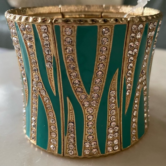 Amrita Singh Jewelry - NWT Amrita Singh RENDEZVOUS Stretch Cuff BRACELET Turquoise/Gold/Crystal ZEBRA